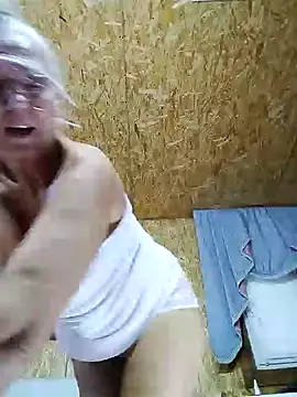 Snapshot of yalukerya chatting on December 3, 9:00 am yalukerya online show from December 3, 9:00 am