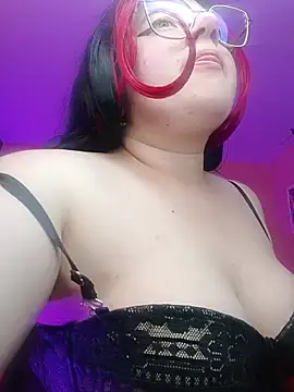 Snapshot of Gigi_hart7 chatting on April 22, 9:05 pm Gigi hart7 online show from April 22, 9:05 pm