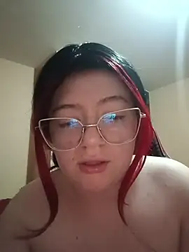 Snapshot of Gigi_hart7 chatting on May 22, 8:32 am Gigi hart7 online show from May 22, 8:32 am