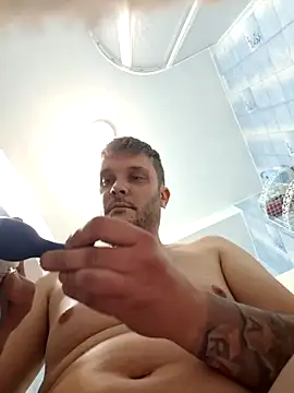 Alge882 online show from April 3, 8:01 am