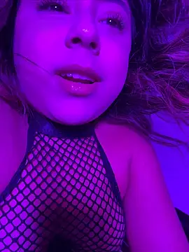 Snapshot of MelodyRey__ chatting on July 2, 12:21 am MelodyRey online show from July 2, 12:21 am