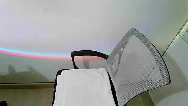 srghost333 online show from May 15, 2:51 am