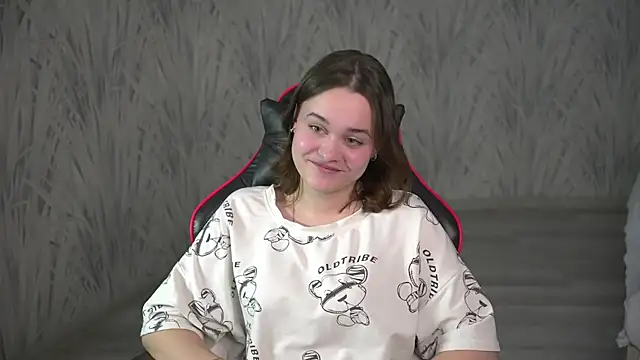 Snapshot of YonMarchak chatting on March 20, 11:37 am YonMarchak online show from March 20, 11:37 am