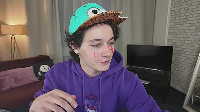 KevinStrike online show from March 31, 7:25 pm