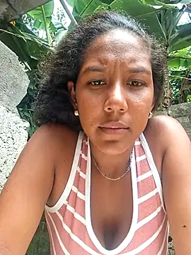 Snapshot of emily_fox01 chatting on April 20, 2:53 pm emily fox01 online show from April 20, 2:53 pm