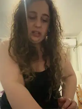 CurlyMaddie online show from July 22, 6:43 pm