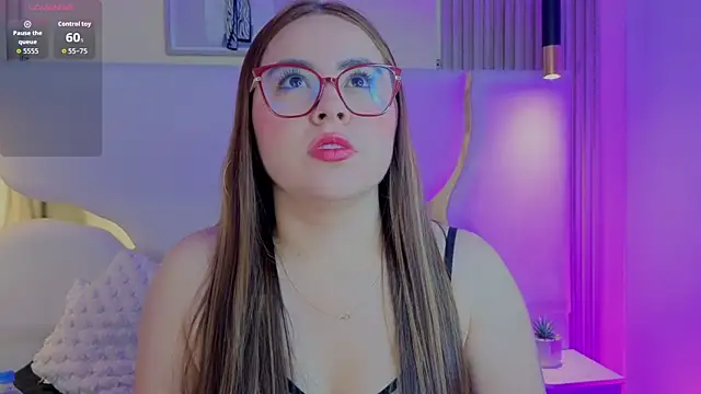 Renata Jones1 online show from May 16, 11:09 am