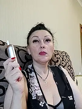 HelgaDennis online show from July 1, 5:53 am