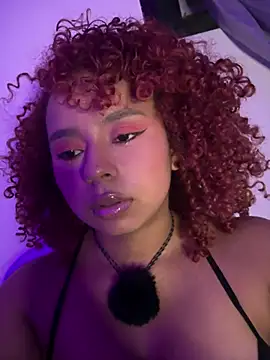 lara curly online show from June 9, 11:49 pm