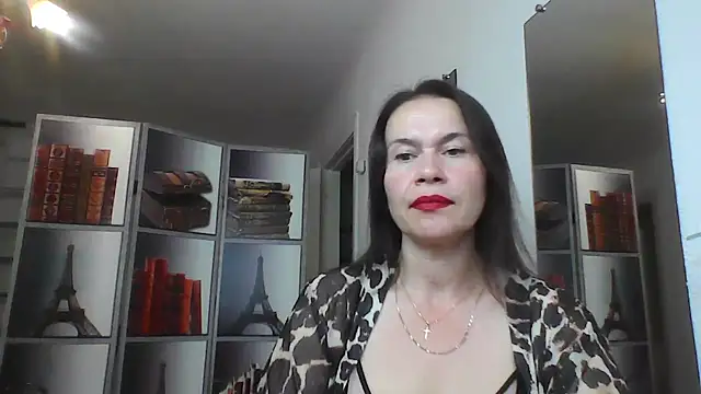 Snapshot of Selena_Moo chatting on July 25, 8:12 am Selena Moo online show from July 25, 8:12 am