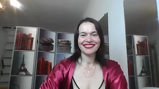 Snapshot of Selena_Moo chatting on August 1, 8:35 am Selena Moo online show from August 1, 8:35 am