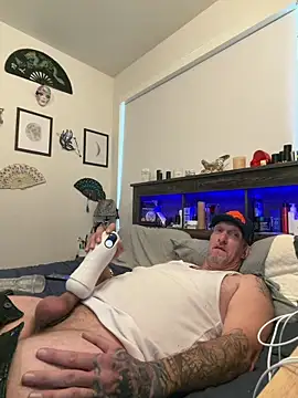 bilateralBKamputee online show from March 22, 8:23 pm