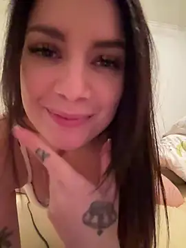 kattyluvv online show from April 8, 7:36 pm