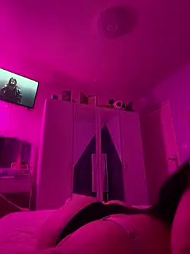 likiaaaaa online show from April 2, 8:17 pm