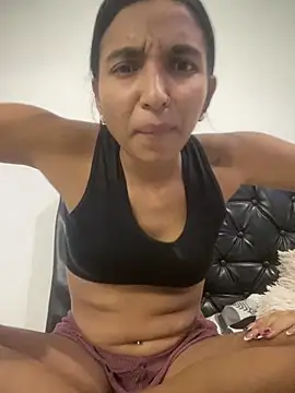 Blowjob-Queen  online show from April 27, 6:00 am