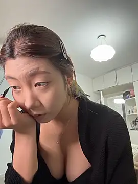 Snapshot of HANHAN886 chatting on April 15, 10:33 am HANHAN886 online show from April 15, 10:33 am