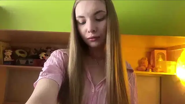 Snapshot of CarolineNine chatting on May 25, 2:12 pm CarolineNine online show from May 25, 2:12 pm