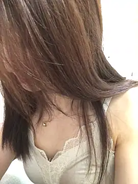 Snapshot of Tingting-rd chatting on May 1, 10:31 am Tingting-rd online show from May 1, 10:31 am
