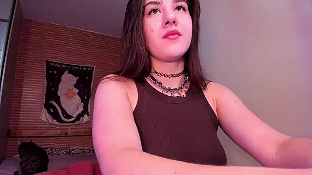 Elly  Green online show from May 2, 2:05 am