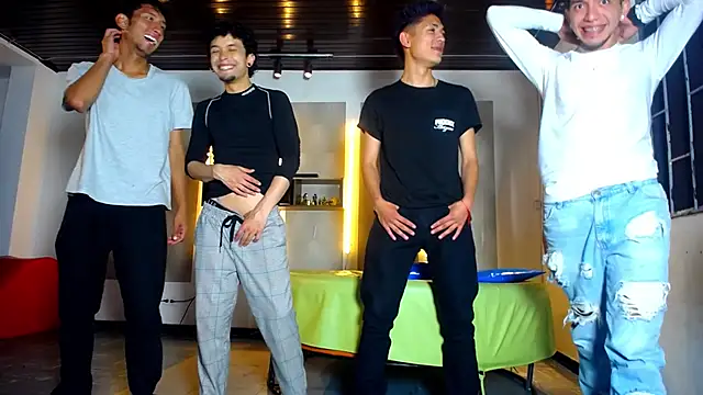 Snapshot of KOBAYASKYX chatting on March 21, 2:20 pm KOBAYASKYX online show from March 21, 2:20 pm