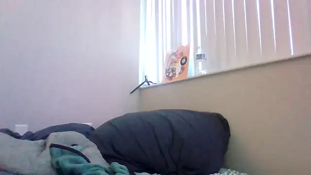alejandro69420 online show from May 2, 3:06 pm