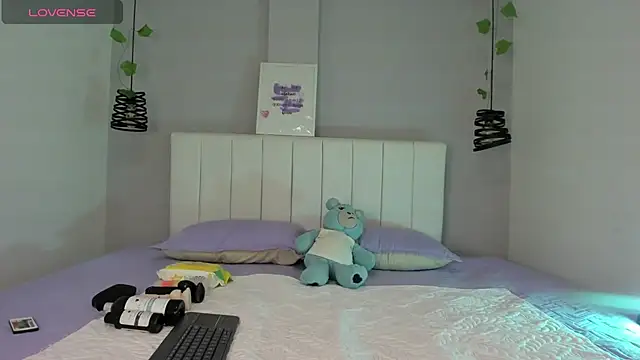 Khalessy j online show from March 25, 8:48 pm