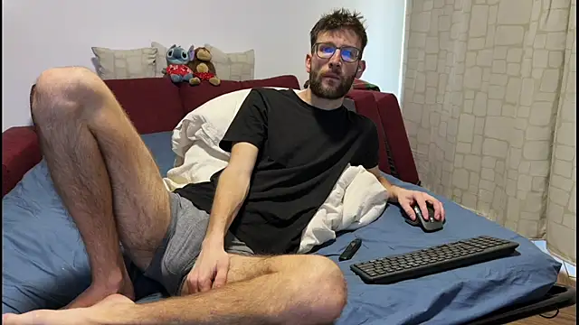 SoloUno0 online show from April 25, 5:10 pm