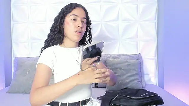 YourFeetFantasy online show from March 28, 9:25 pm