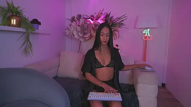 Mia patrick1 online show from March 28, 11:21 am