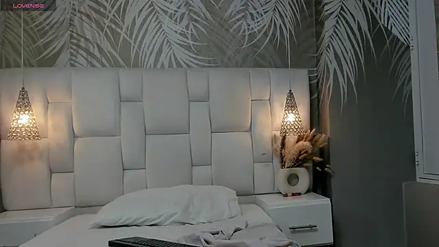 Snapshot of your_sissytrans chatting on April 21, 10:56 pm your sissytrans online show from April 21, 10:56 pm