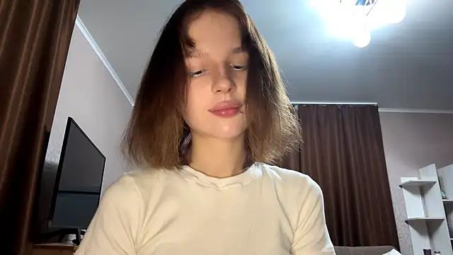 asunanue online show from April 18, 10:54 pm