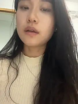 Snapshot of A-Kristen chatting on April 11, 4:11 pm A-Kristen online show from April 11, 4:11 pm