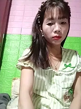 Snapshot of AmyLinee01 chatting on May 25, 8:48 pm AmyLinee01 online show from May 25, 8:48 pm