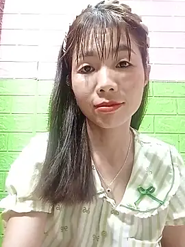 Snapshot of AmyLinee01 chatting on June 16, 12:08 pm AmyLinee01 online show from June 16, 12:08 pm