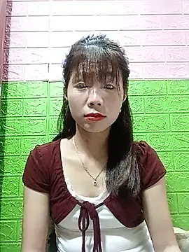 AmyLinee01 online show from July 5, 7:59 am