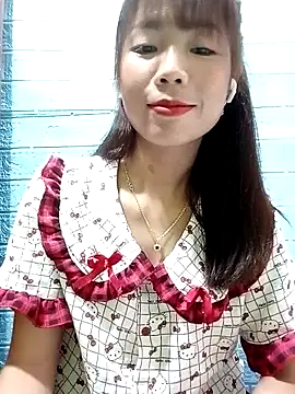 AmyLinee01 online show from July 22, 5:27 pm