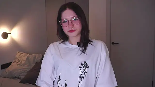 CindieArning online show from March 22, 6:33 pm