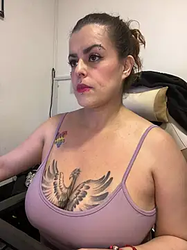 MiaHotboobs online show from May 17, 9:06 am