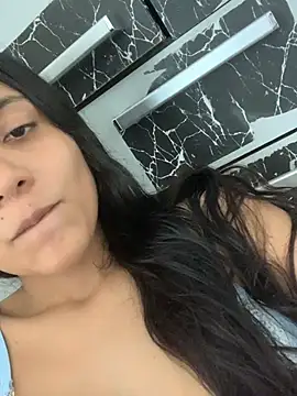 Snapshot of maduu789 chatting on May 31, 8:43 pm maduu789 online show from May 31, 8:43 pm