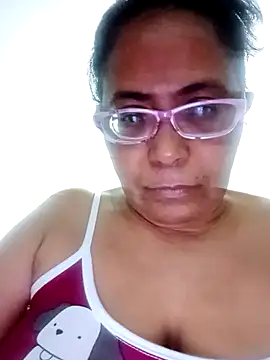 Snapshot of sexymomsn chatting on May 25, 10:49 pm sexymomsn online show from May 25, 10:49 pm