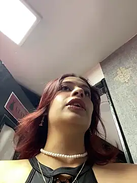 steffmontespink18 online show from June 6, 1:27 pm