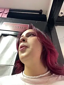 steffmontespink18 online show from June 11, 1:31 pm
