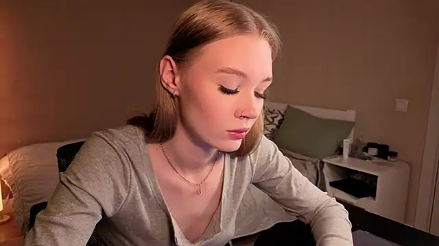 Sellina moon online show from April 30, 1:12 am