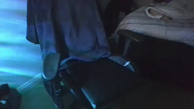 1uz7ga1y online show from March 22, 12:41 pm