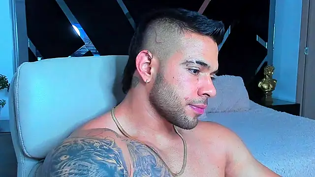 Snapshot of Raytorres chatting on May 31, 2:02 pm Raytorres online show from May 31, 2:02 pm