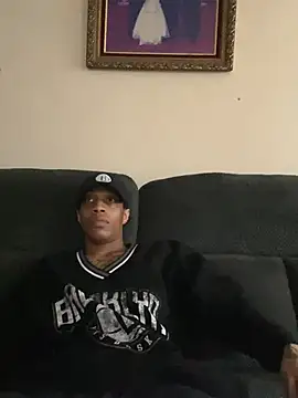 Snapshot of PHAT_FTM_KLIT87 chatting on April 2, 1:31 pm PHAT FTM KLIT87 online show from April 2, 1:31 pm