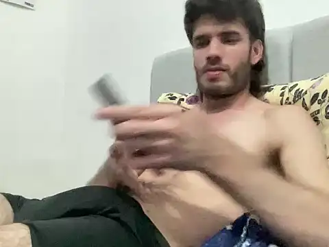 PygmaBoy online show from April 11, 7:45 am