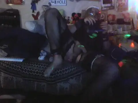 Snapshot of ricktmc chatting on March 22, 5:55 am ricktmc online show from March 22, 5:55 am