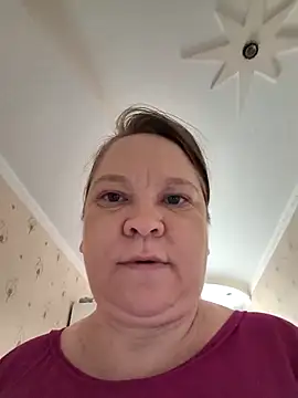 Yourpussy  online show from May 9, 6:07 am