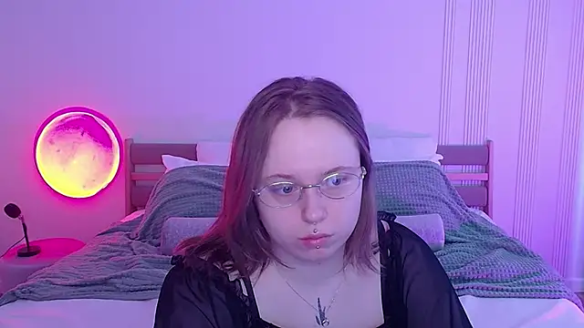 SelenaLily online show from April 5, 2:58 pm